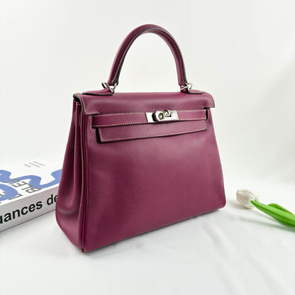 Hermès Kelly 28 in Cyclamen Epsom Leather, Palladium Hardware, Circle O Stamp