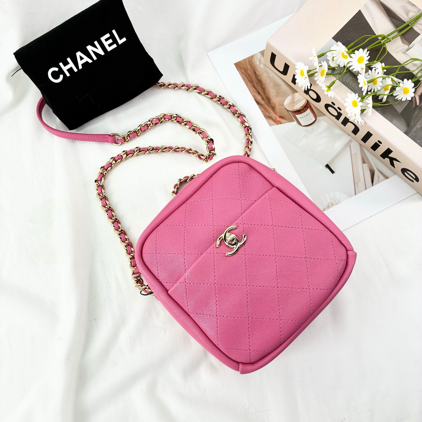 Chanel Vintage Quilted Lambskin CC Box Camera Bag（Pink with Gold Hardware）