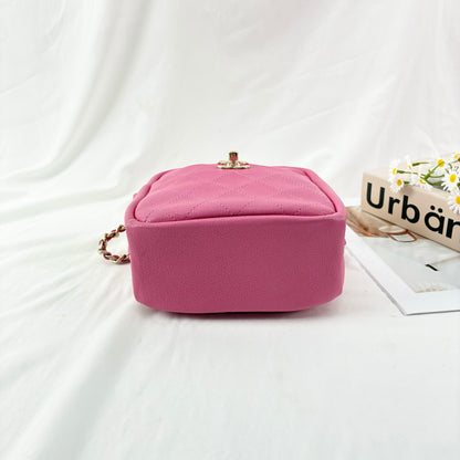 Chanel Vintage Quilted Lambskin CC Box Camera Bag（Pink with Gold Hardware）