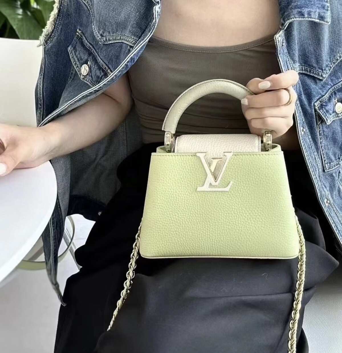 Louis Vuitton Mini Capucines, Light Green Taurillon Leather, Gold-tone LV Turnlock Hardware