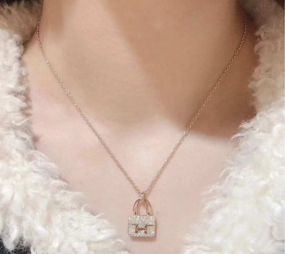 Hermès Amulette Constance Pendant Necklace, 18K Rose Gold Full Pave Diamond Setting