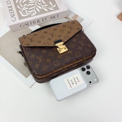 Louis Vuitton Pochette Métis, Reverse Monogram Canvas, Gold-tone S-Lock Hardware