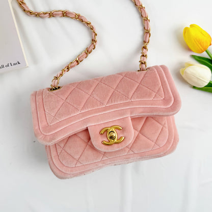 Chanel Classic Flap Bag, 22C Cruise Collection, Light Pink Velvet, Gold-tone Metal Hardware