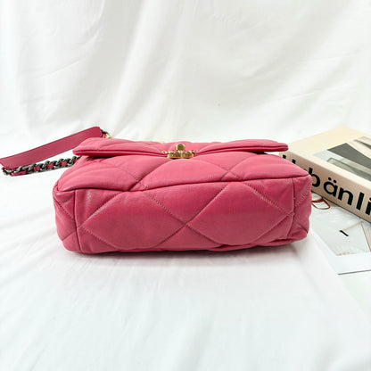 Chanel Medium 19 Flap Bag, Pink Shimmer Lambskin, Two-Tone Gold & Ruthenium Mixed Hardware（20C Collection）