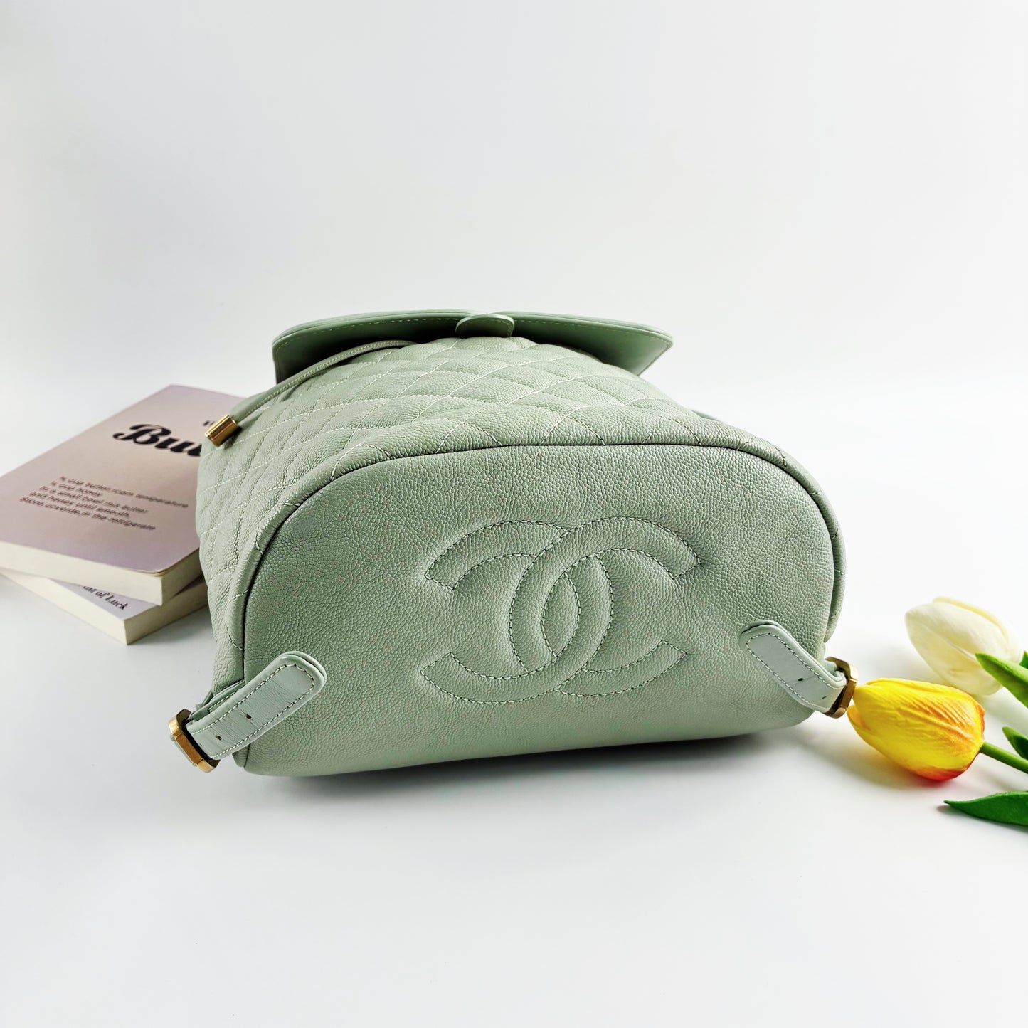 CHANEL CC Filigree Quilted Caviar Leather Drawstring Backpack（Light Green, Gold-Tone Hardware）